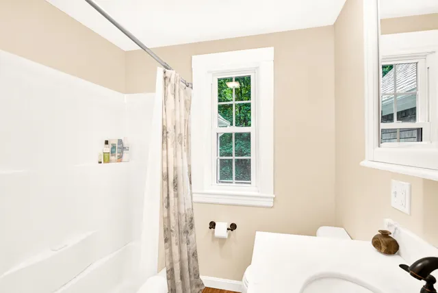 $1,100,000 | 46 Kensington Road, Hampton Falls, NH 03844