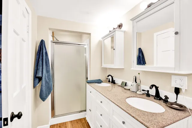 $1,100,000 | 46 Kensington Road, Hampton Falls, NH 03844