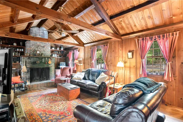 $1,100,000 | 46 Kensington Road, Hampton Falls, NH 03844