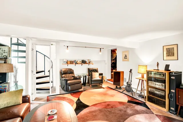 $1,100,000 | 46 Kensington Road, Hampton Falls, NH 03844