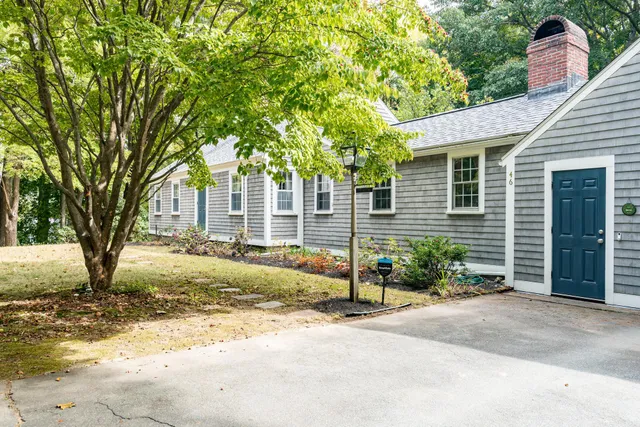 $1,100,000 | 46 Kensington Road, Hampton Falls, NH 03844