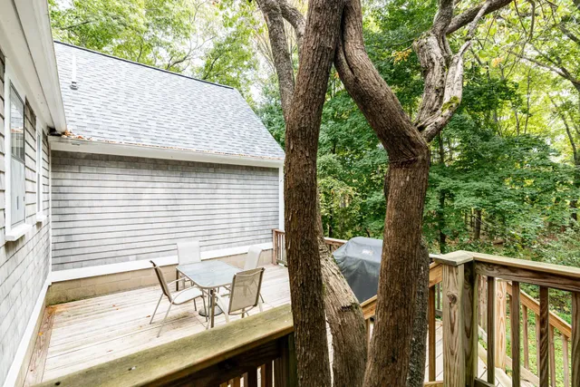 $1,100,000 | 46 Kensington Road, Hampton Falls, NH 03844