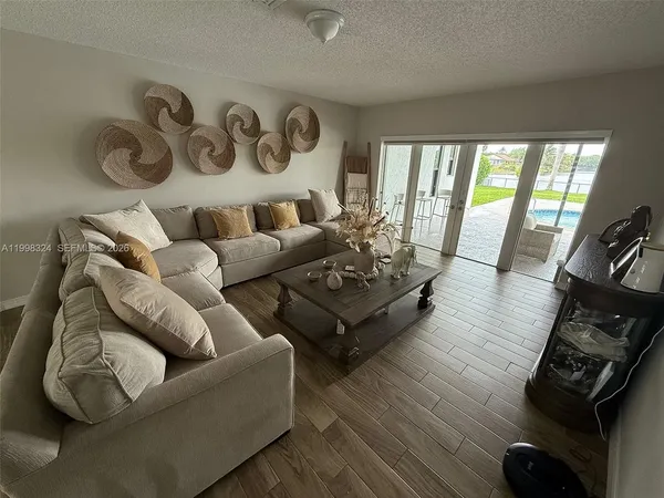 $4,250 | 11820 Northwest 23rd Street, Pembroke Pines, FL 33026