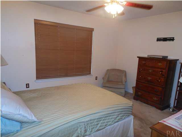 4803 Ribault Lane Milton, FL 32570 - Photo 13 of 17
