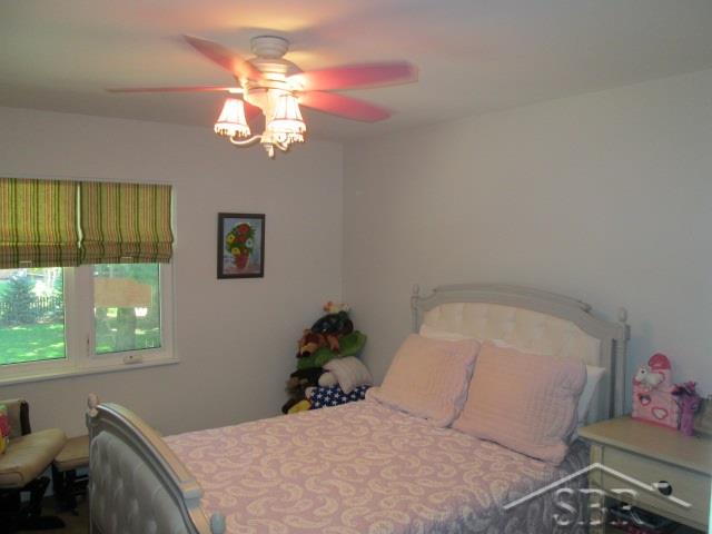 601 Somerset Road Saginaw, MI 48638 - Photo 22 of 42 Bedroom 2