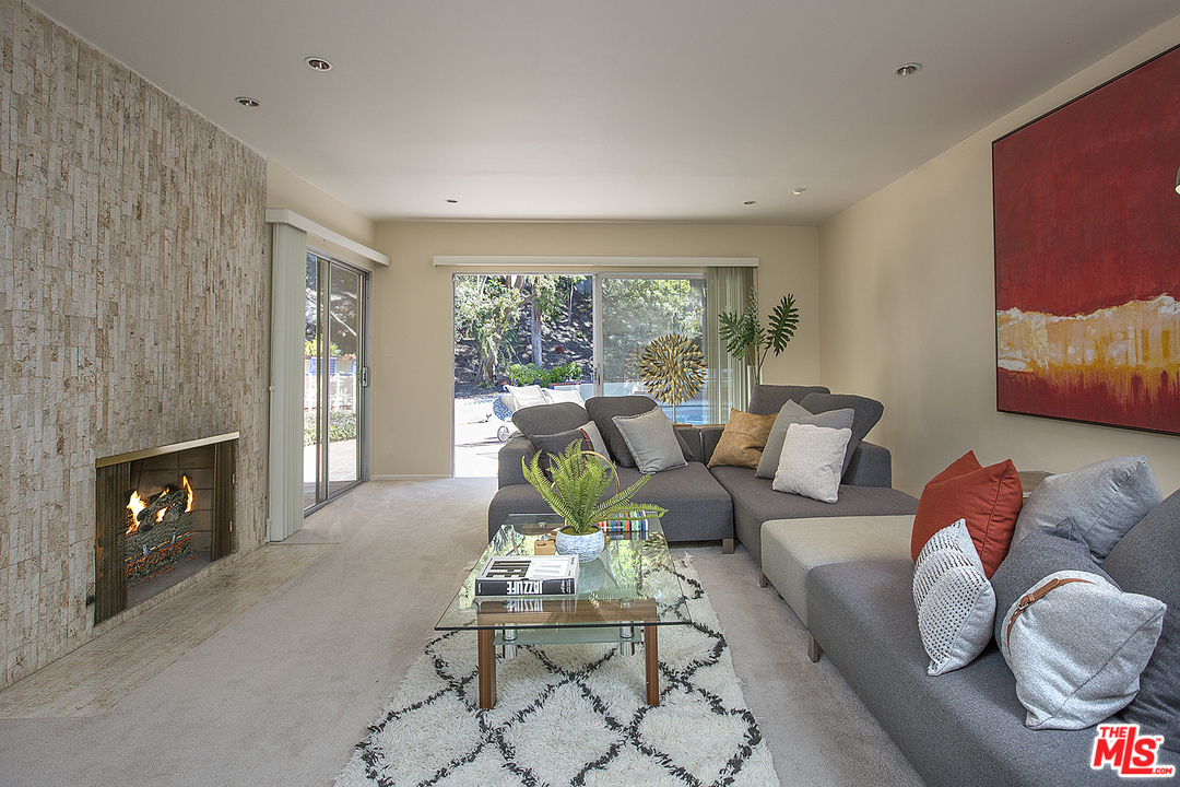 1800 Roscomare Road Los Angeles, CA 90077 - Photo 2 of 34