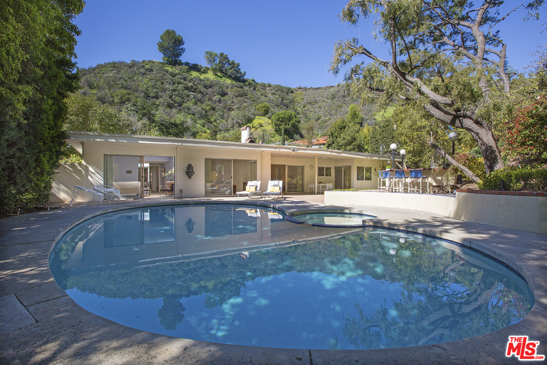 1800 Roscomare Road Los Angeles, CA 90077 - Photo 30 of 34