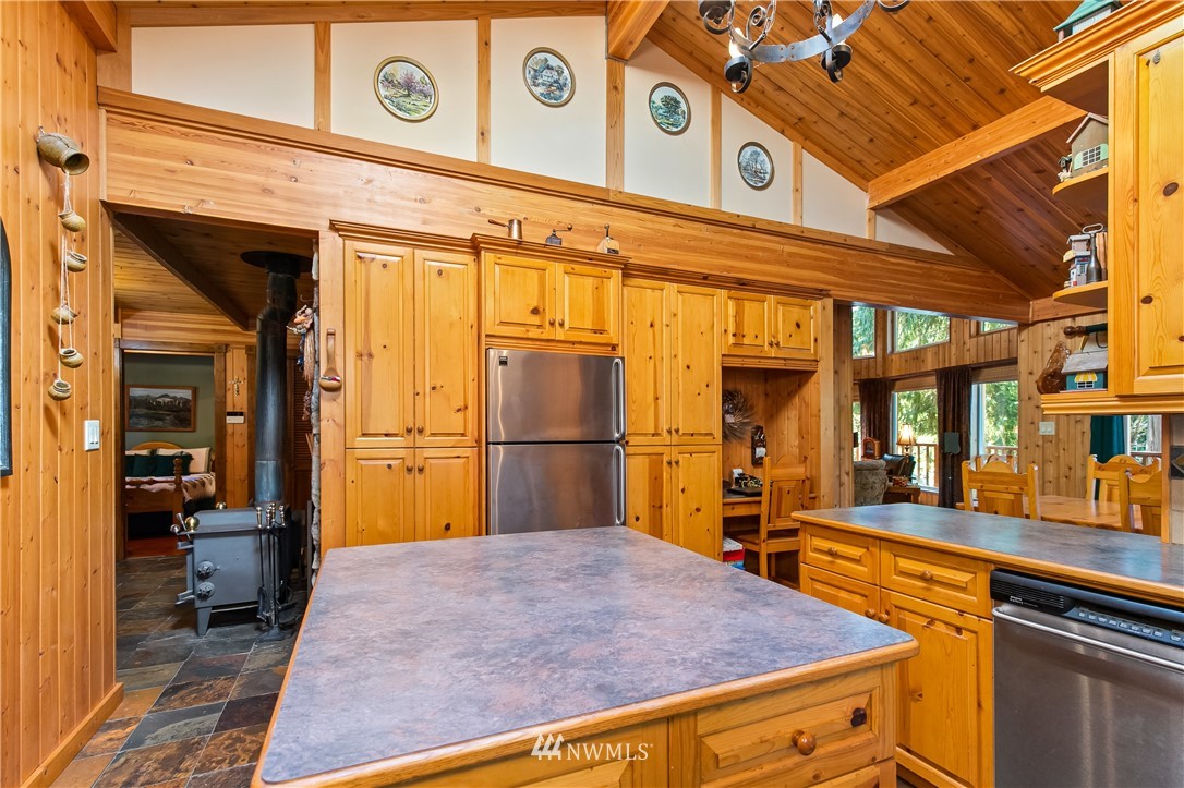 15030 Welcome Road Glacier, WA 98244 - Photo 15 of 40 Gallery Image 15