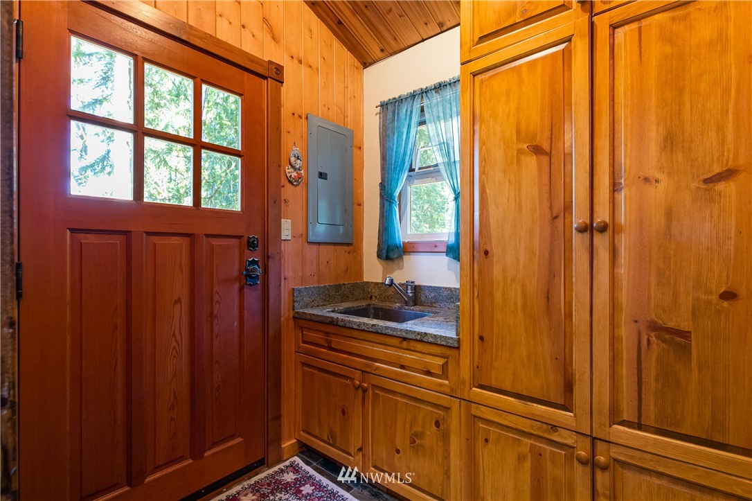 15030 Welcome Road Glacier, WA 98244 - Photo 16 of 40 Gallery Image 16
