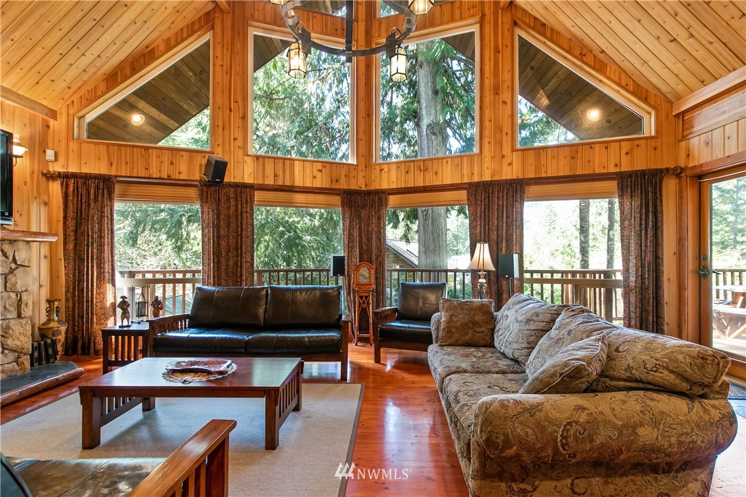 15030 Welcome Road Glacier, WA 98244 - Photo 6 of 40 Gallery Image 6