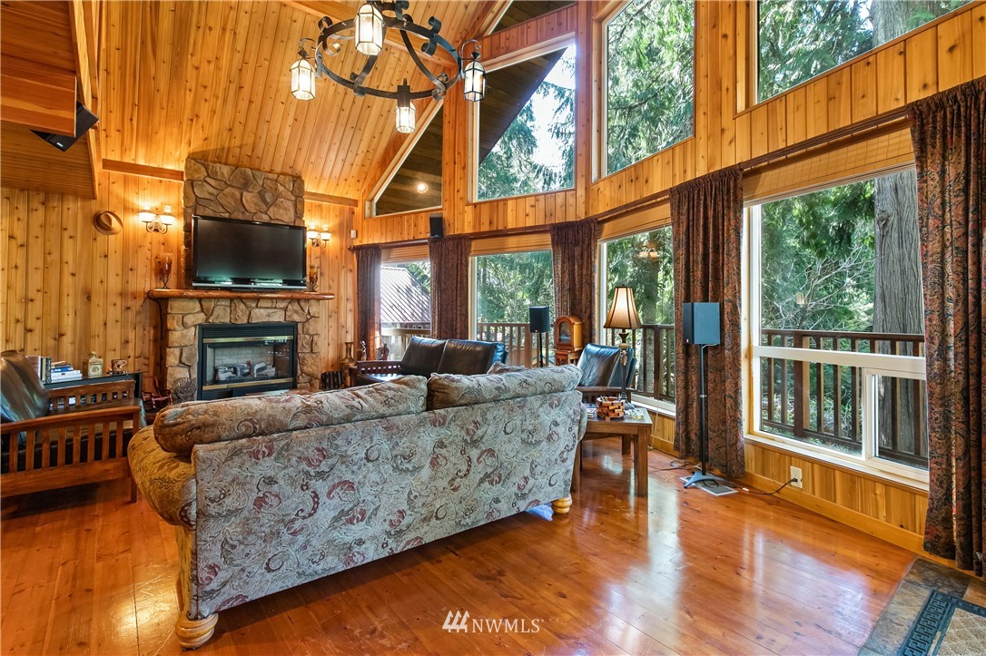 15030 Welcome Road Glacier, WA 98244 - Photo 7 of 40 Gallery Image 7