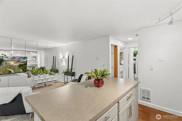 $199,950 | 23453 16th Avenue South, Unit A304, Des Moines, WA 98198