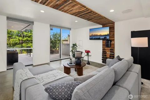 $2,695,000 | 2560 12th Avenue West, Seattle, WA 98119