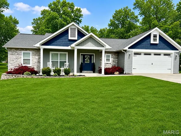 $284,900 | 3601 Oak Grove Road, Poplar Bluff, MO 63901