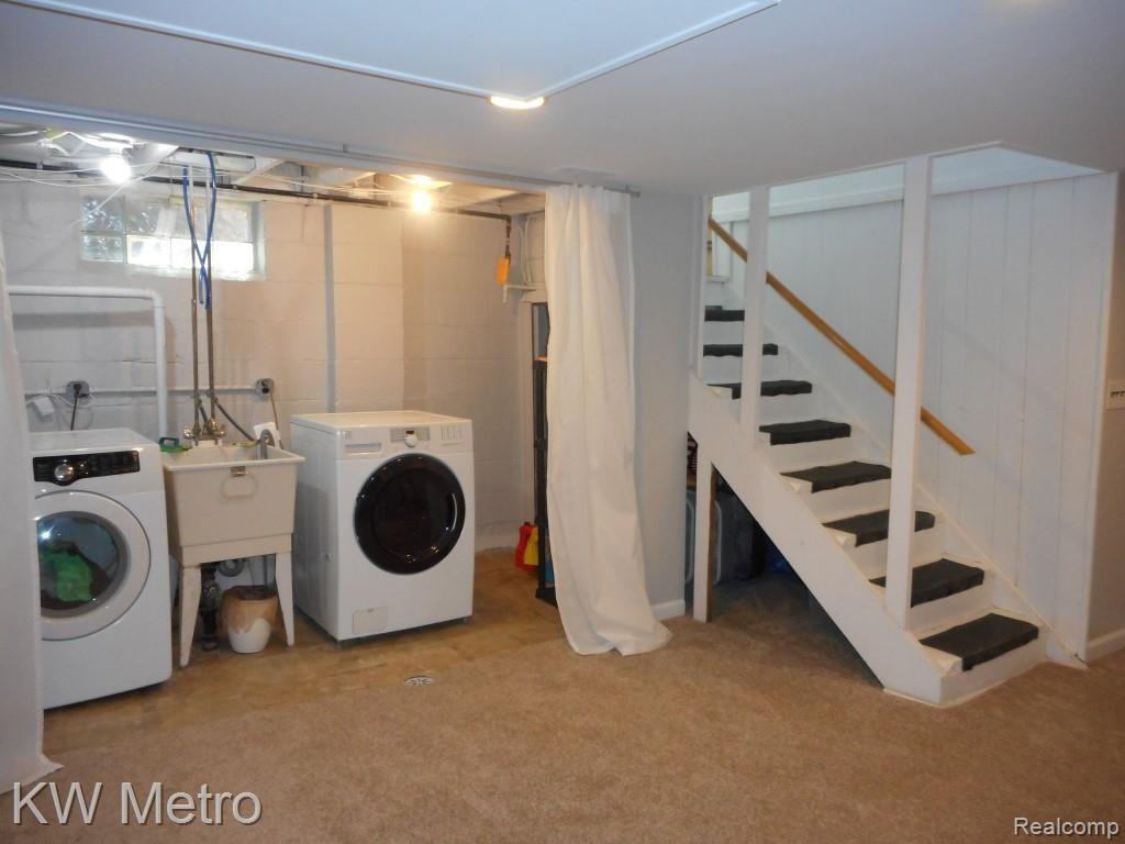 987 Columbia Road Berkley, MI 48072 - Photo 25 of 36