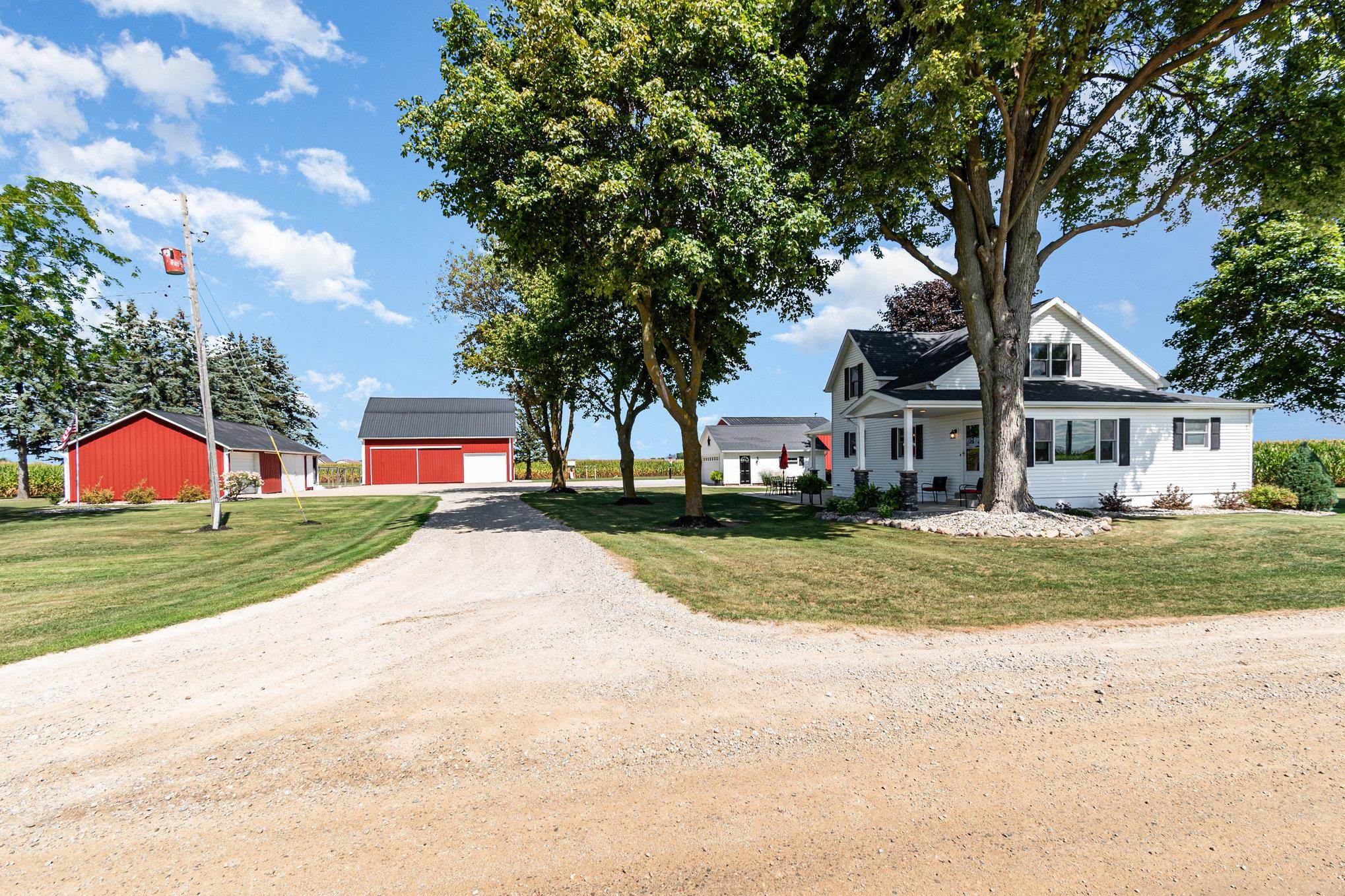 10063 East Walton Road Shepherd, MI 48883 - Photo 1 of 42