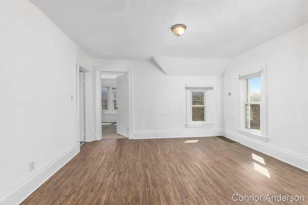 $280,000 | 1027 Fulton Street East, Grand Rapids, MI 49503