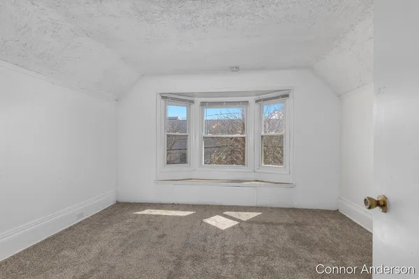 $280,000 | 1027 Fulton Street East, Grand Rapids, MI 49503