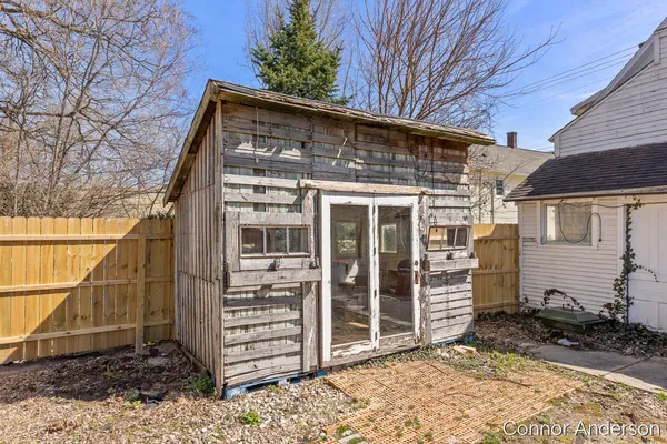 $280,000 | 1027 Fulton Street East, Grand Rapids, MI 49503