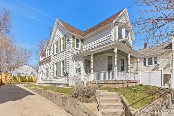 $280,000 | 1027 Fulton Street East, Grand Rapids, MI 49503
