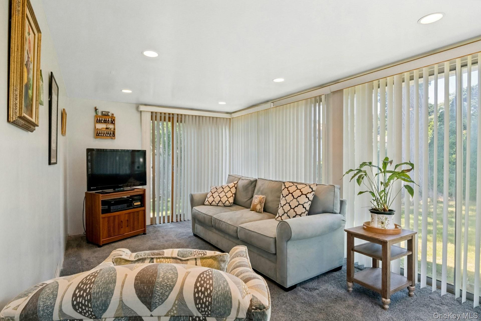 82 Holbrooke Road White Plains, NY 10605 - Photo 23 of 33 Three Season Room with sliding door to deck