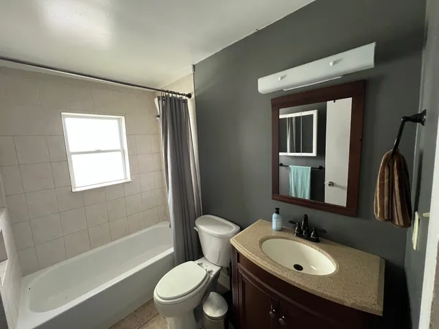 $1,875 | 56 North Whitney Street, St. Augustine, FL 32084