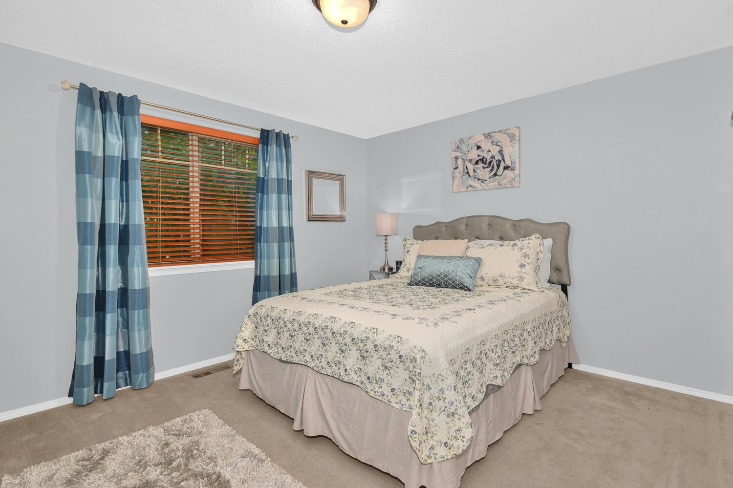 63317 Vogt Road Bend, OR 97701 - Photo 19 of 28 Guest Room 1