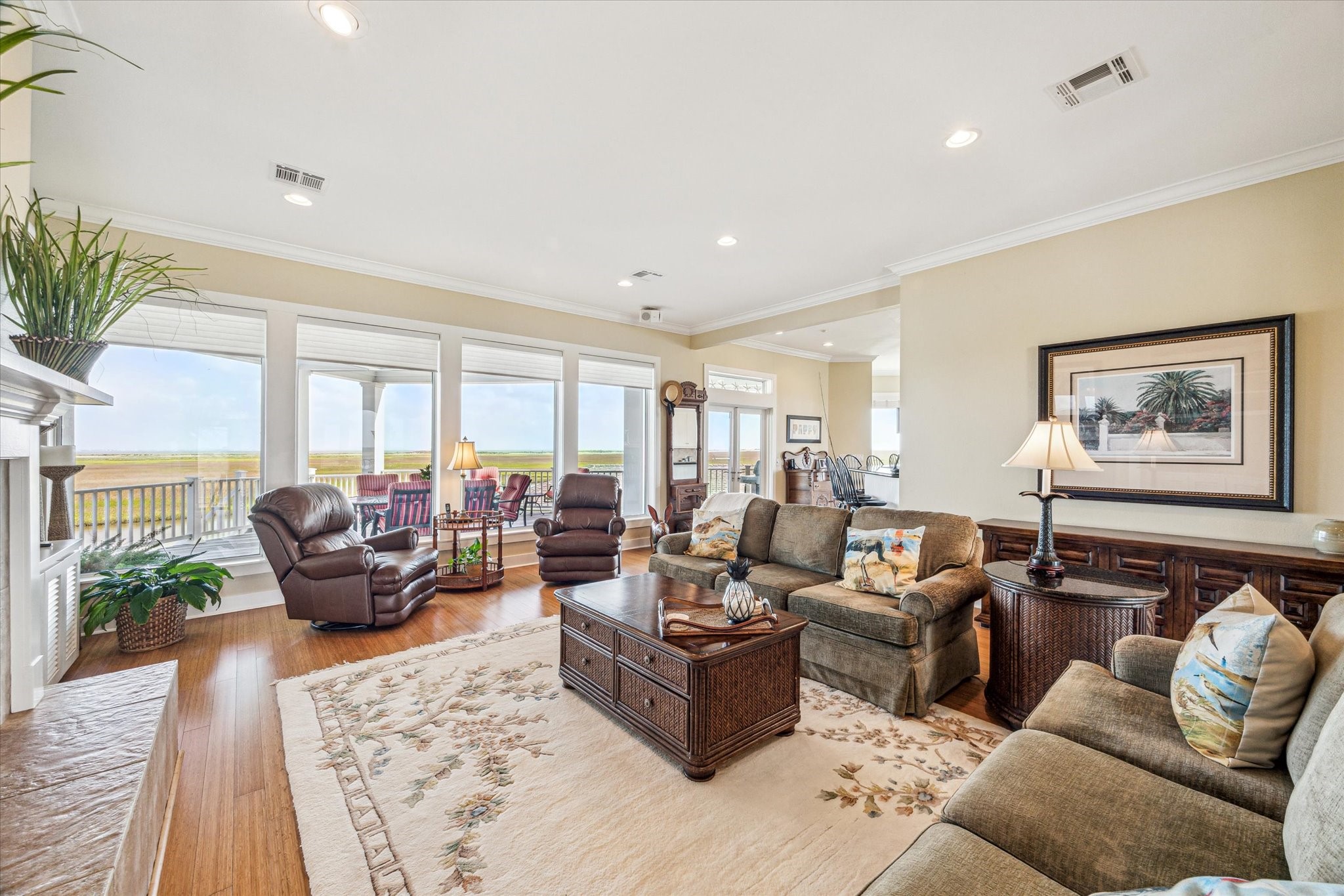 1 Shell Key Hitchcock, TX 77563 - Photo 12 of 50 a living room with furniture or couch and a large window