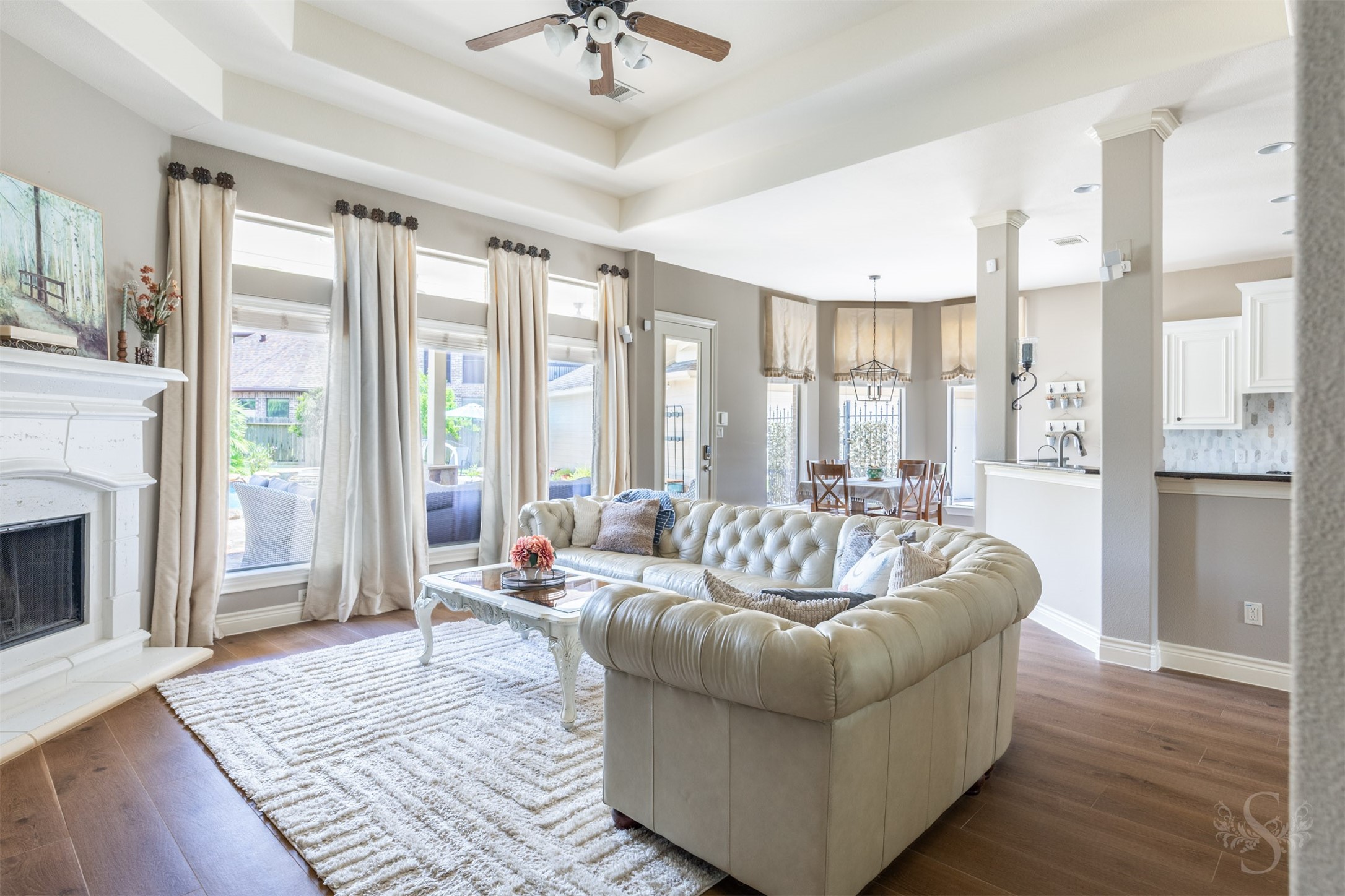 3919 Bianca Spring Lane Katy, TX 77494 - Photo 14 of 50 Living room.