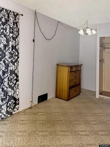 $249,900 | 228 13th Street, Evanston, WY 82930