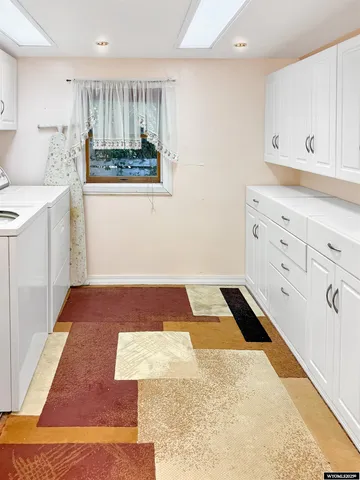 $249,900 | 228 13th Street, Evanston, WY 82930