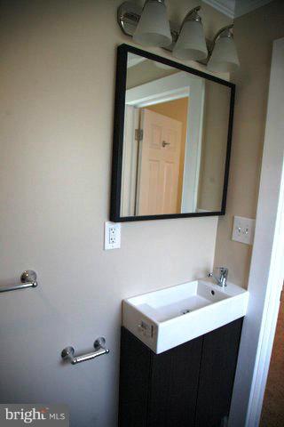 4106 Fordleigh Road Baltimore, MD 21215 - Photo 21 of 30 Bath
