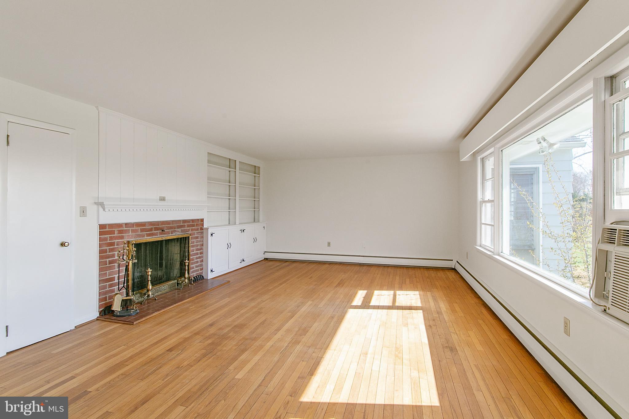 3611 Petersville Road Knoxville, MD 21758 - Photo 13 of 50 LARGE PICTURE WINDOWS WITH VIEWS