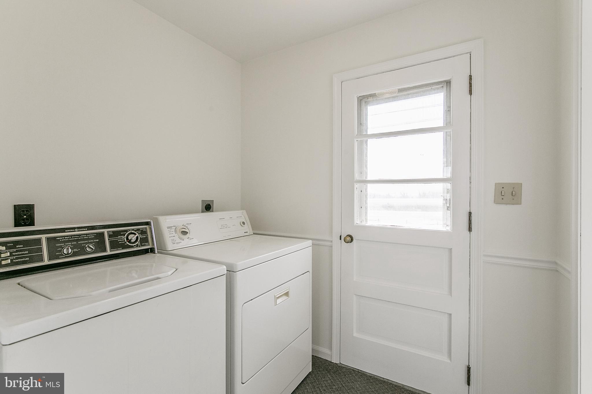 3611 Petersville Road Knoxville, MD 21758 - Photo 23 of 50 LAUNDRY OFF KITCHEN WITH OUTDOOR ACCESS