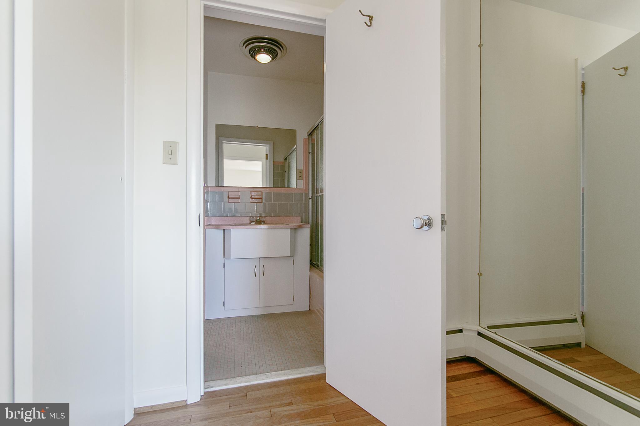 3611 Petersville Road Knoxville, MD 21758 - Photo 33 of 50 MASTER DRESSING ROOM AND BATH