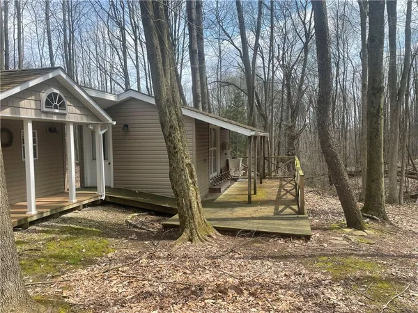 $71,500 | 20 Hickory Road, Greenville, PA 16125