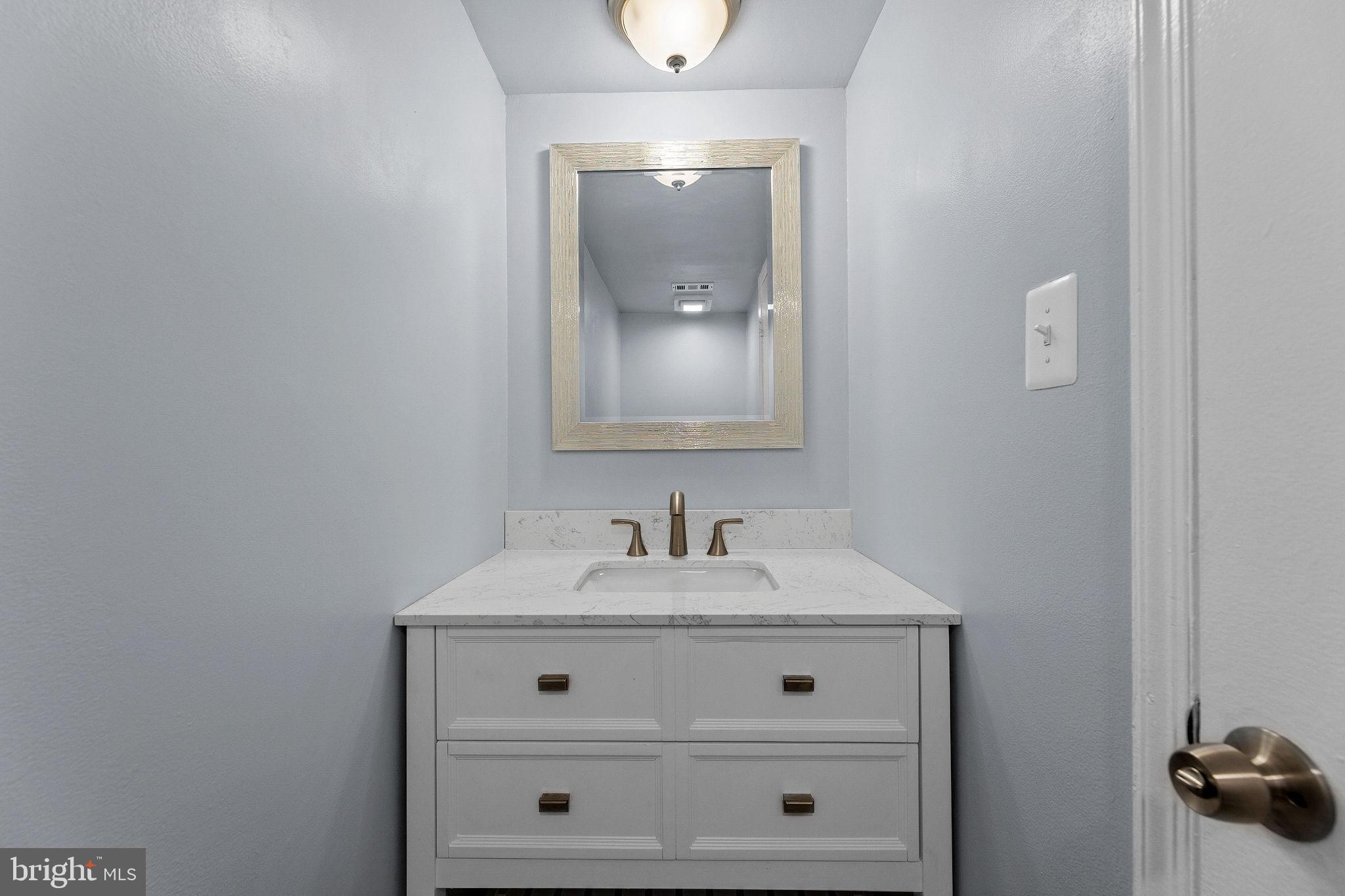 8145 Community Drive Manassas, VA 20109 - Photo 19 of 36