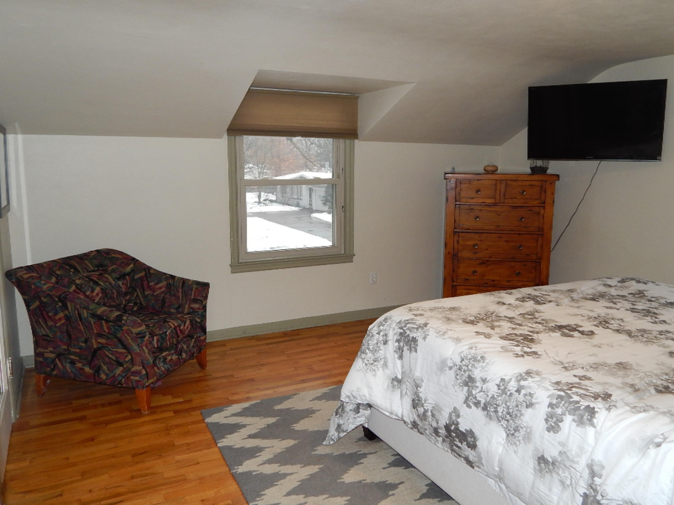 907 East Street Three Rivers, MI 49093 - Photo 29 of 51 master bed 1