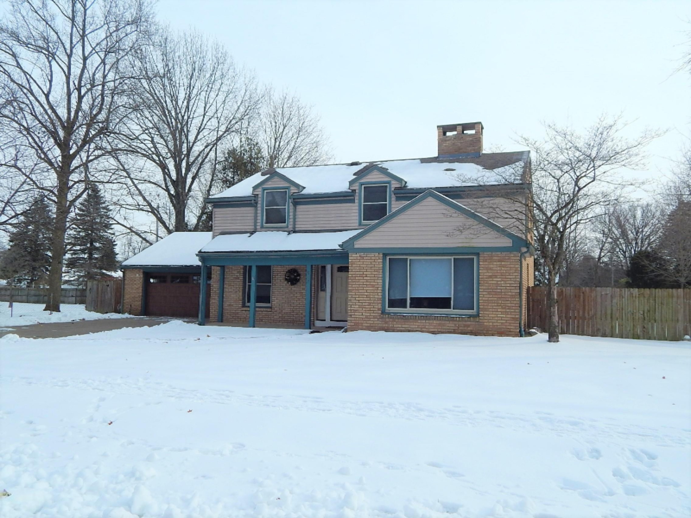 907 East Street Three Rivers, MI 49093 - Photo 3 of 51 907 east front south view