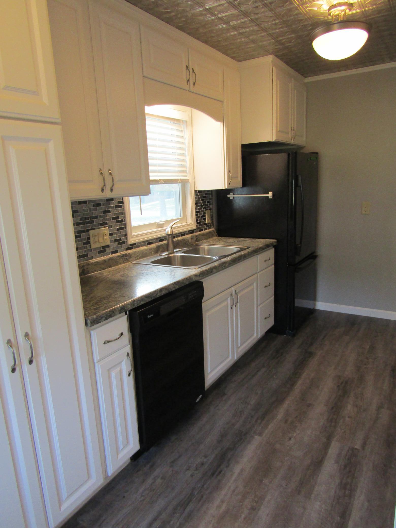 302 South 12th Street Montevideo, MN 56265 - Photo 1 of 1