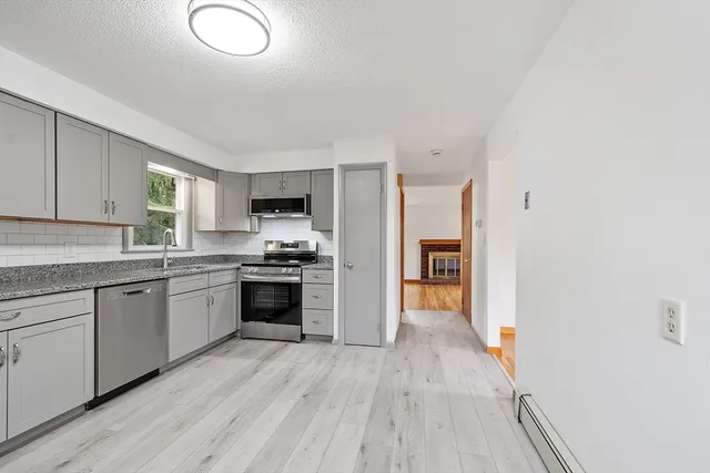 $2,800 | 4 Haskell Road, Pepperell, MA 01463