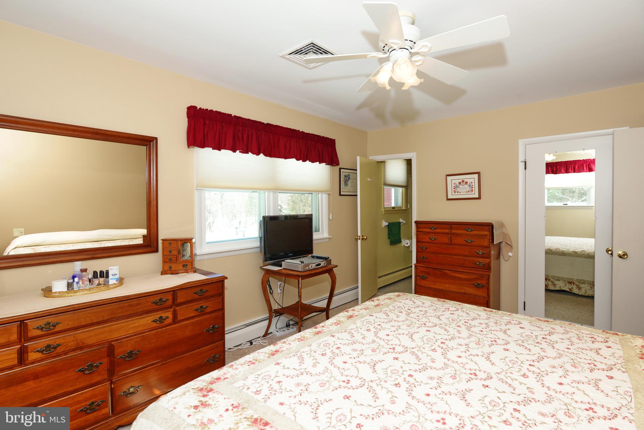485 Quarry Road Harleysville, PA 19438 - Photo 20 of 37 Master Bedroom with Full Bath