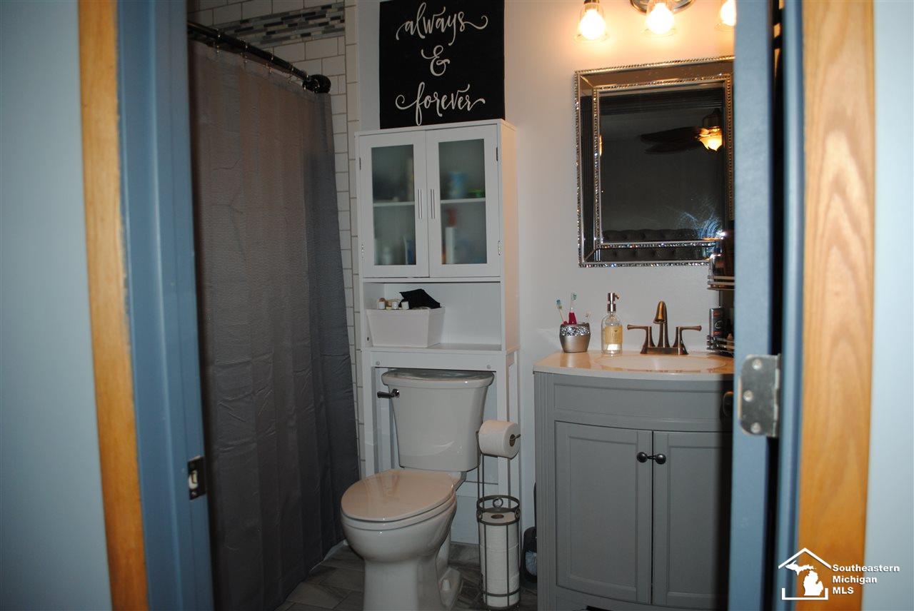 4912 Sycamore Road Newport, MI 48166 - Photo 18 of 34 50028025-17.JPG