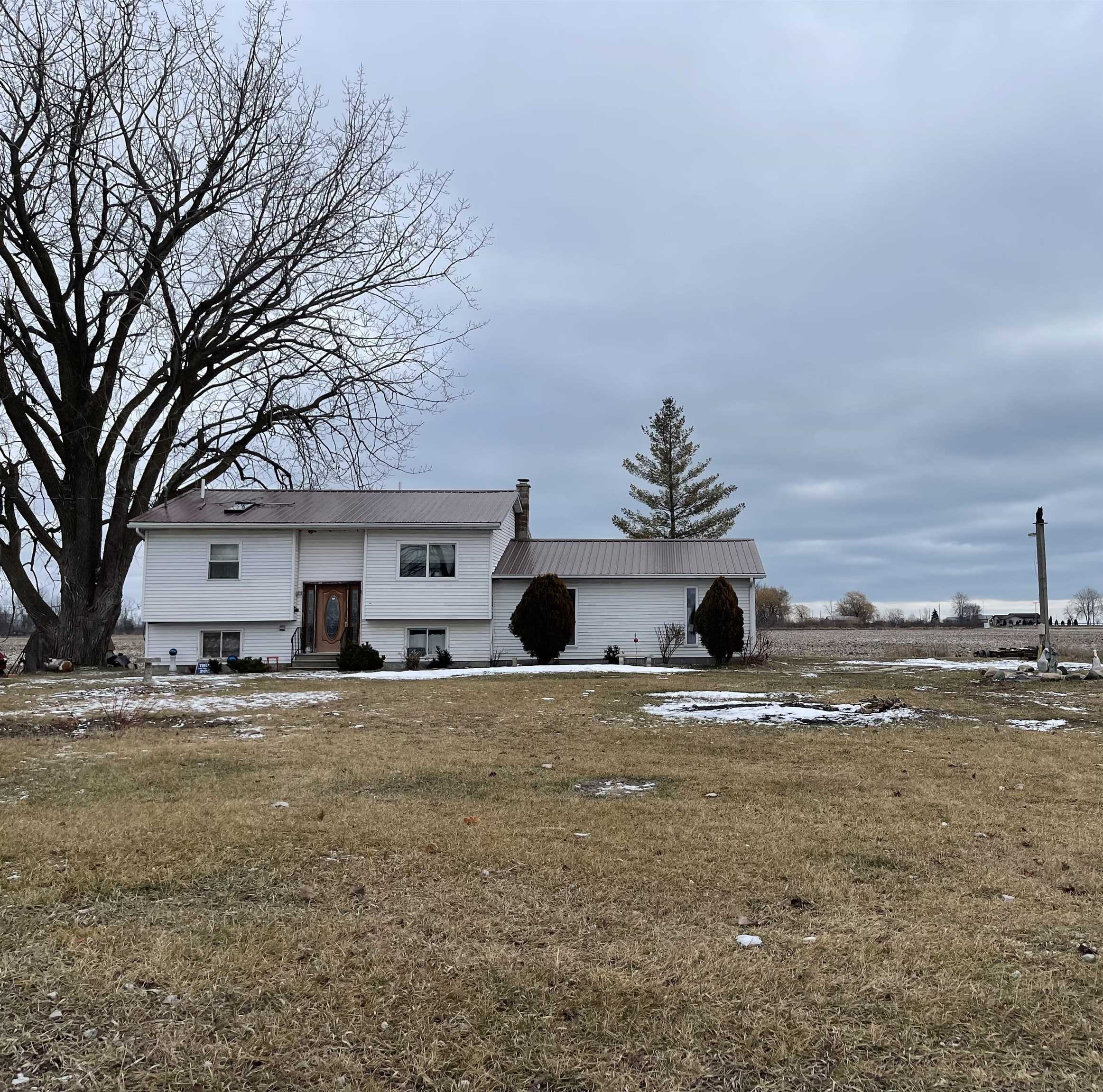 4447 Laclair Road Standish, MI 48658 - Photo 3 of 48