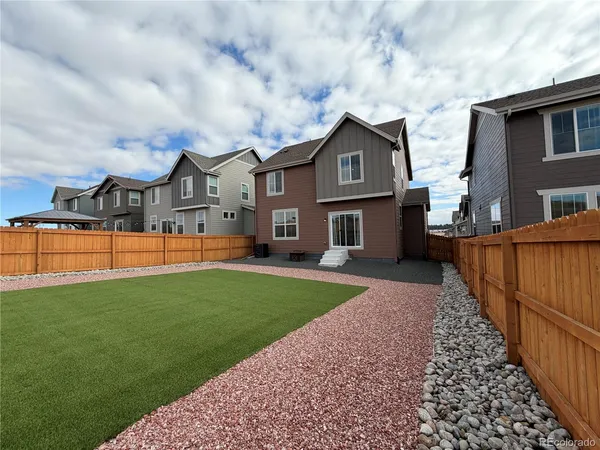 $2,850 | 864 Yankee Boy Loop, Elizabeth, CO 80107