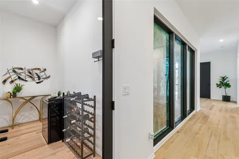 $2,150,000 | 94 West Davis Boulevard, Tampa, FL 33606