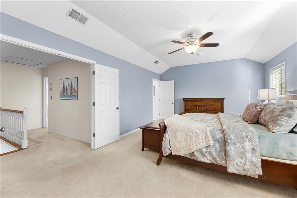 8041 Acuff Lane Lenexa, KS 66215 - Photo 16 of 33