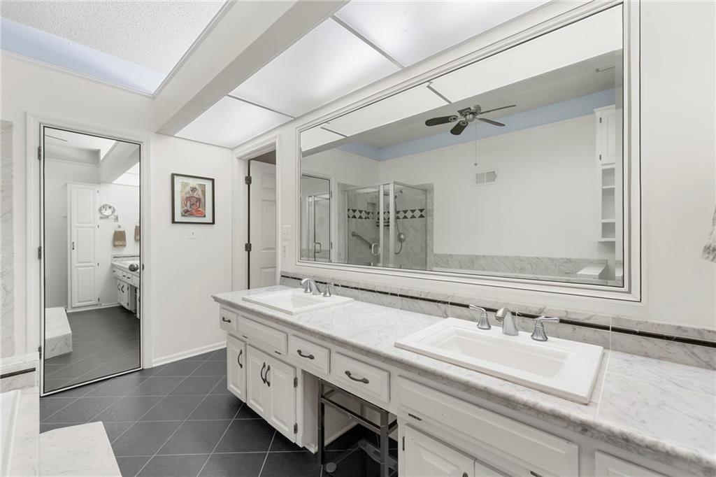 8041 Acuff Lane Lenexa, KS 66215 - Photo 21 of 33