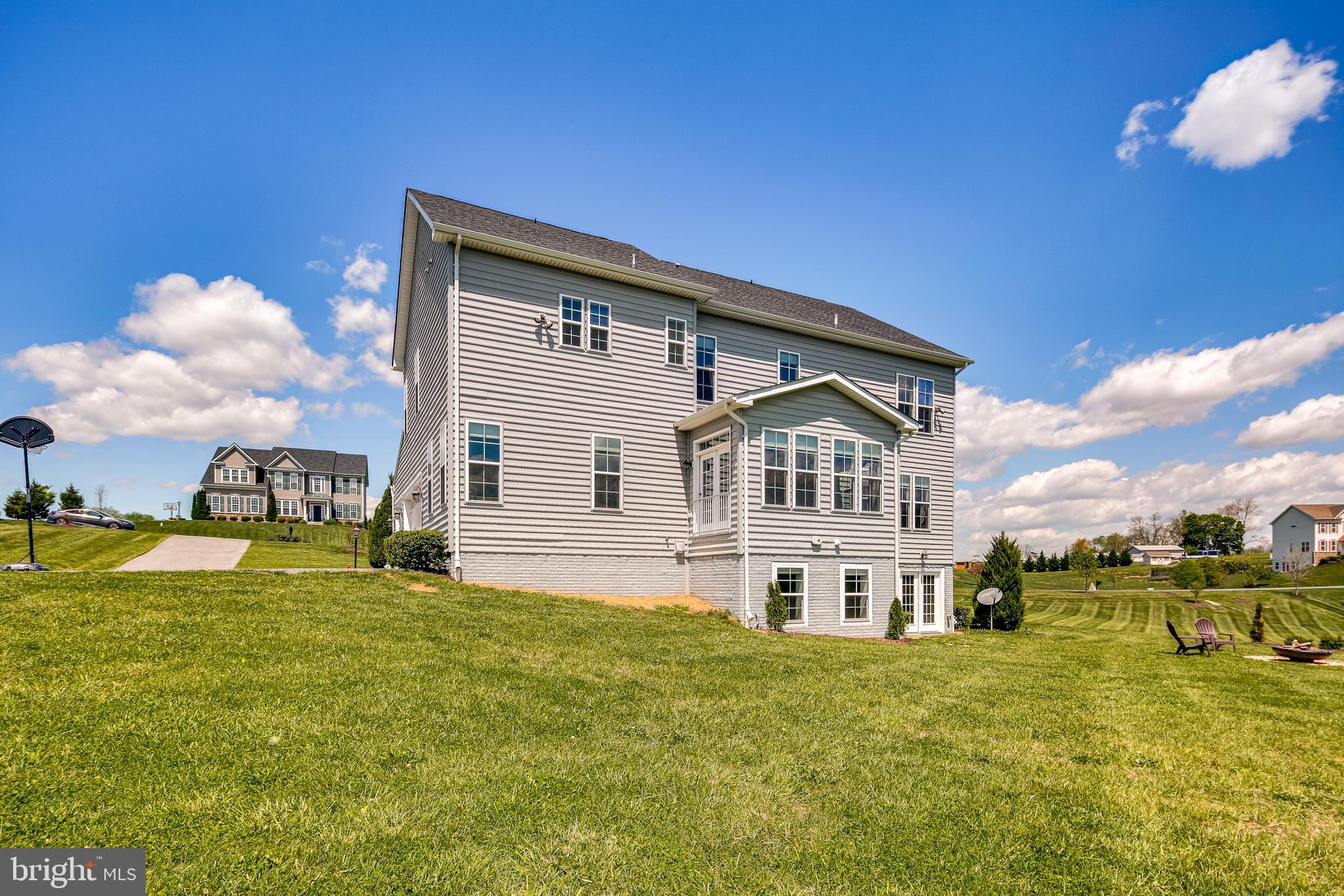 1265 Cambria Road Westminster, MD 21157 - Photo 51 of 56 Exterior rear