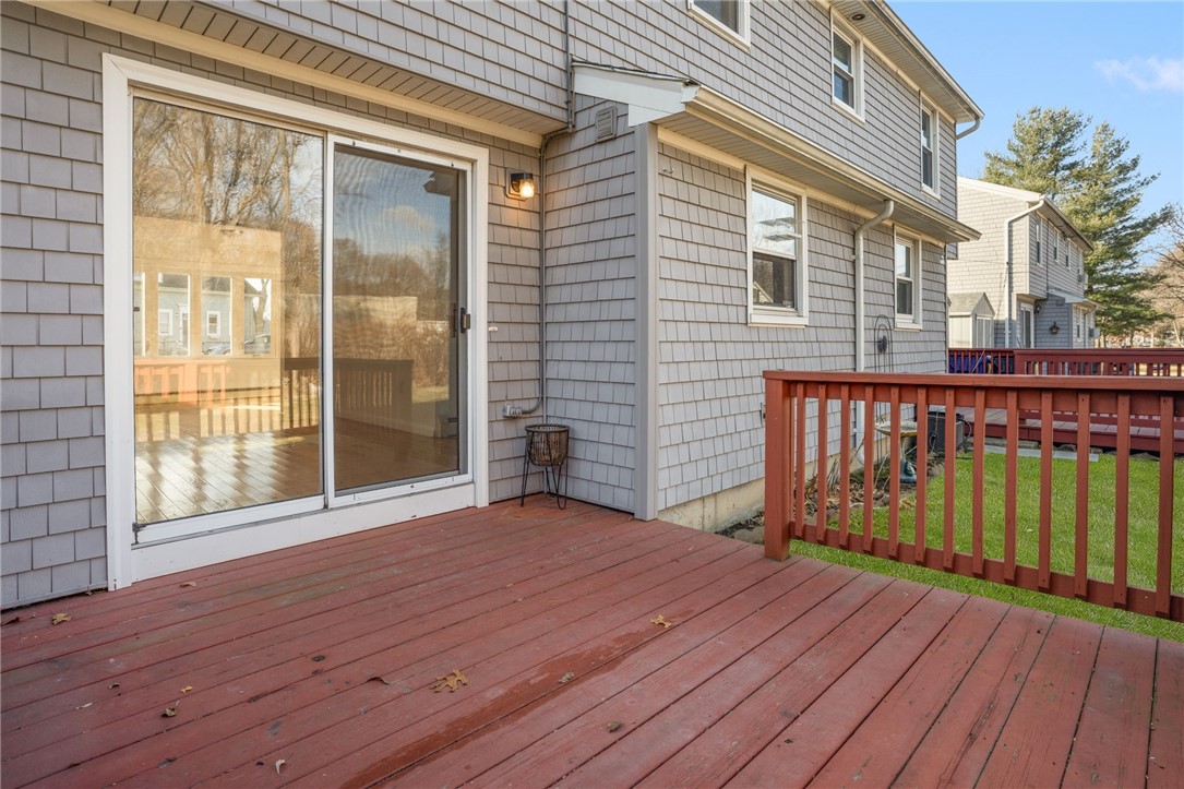 85 Reed Street Warwick, RI 02886 - Photo 5 of 28